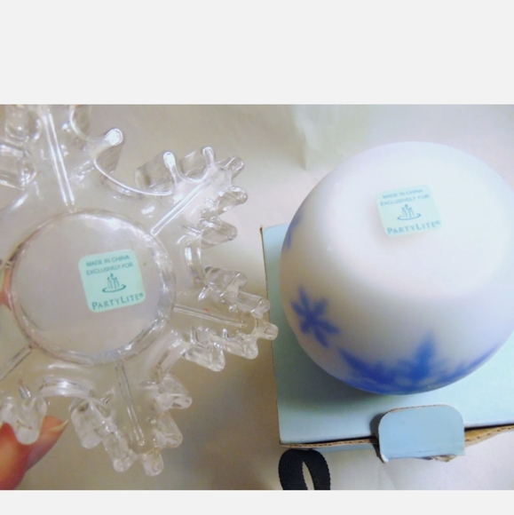 PartyLite Snowflake Tealight Holders 2pc Cottagecore Winter Décor Cobalt Blue - Picture 5 of 6